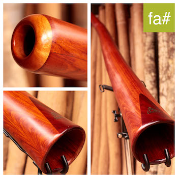 Photo du didgeridoo en fa# modèle dit trompette